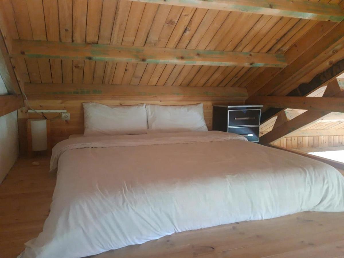 Ferma Albanik Hotell Kelcyre Exteriör bild